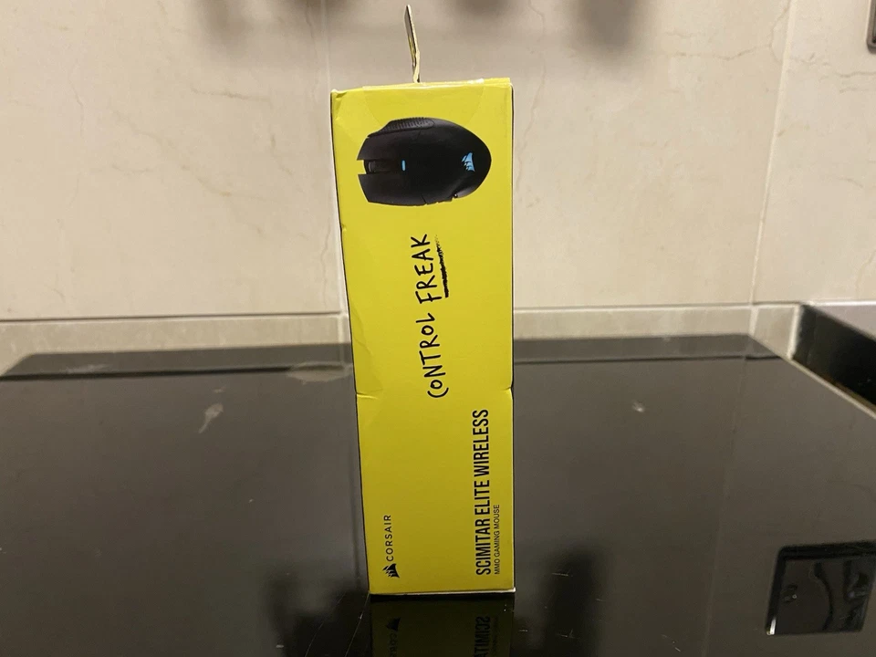 CORSAIR Scimitar Elite Wireless Optical Gaming Mouse - Black. - Image 2 of 4