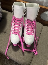 Preowned Skate Gear Roller Skates with Retro Design Womens 9White/Pink GUC
