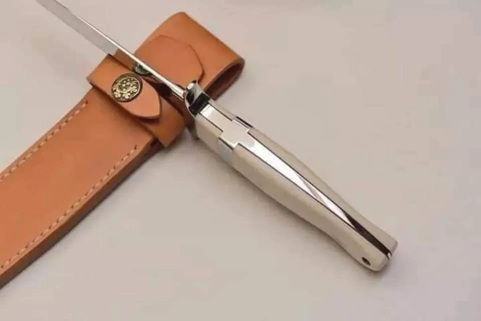 Handmade High Carbon Steel Bone Handle Best Camping Knife With Leather Sheath - Image 2 of 3