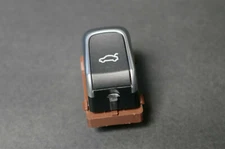8K0959831B Audi 8K 8T 8R push button for tailgate actuation pushbutton r. lid
