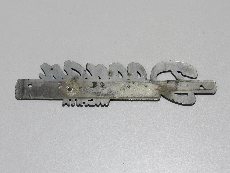 Emblema de etiqueta insignia de distribuidor de metal vintage Doonan Trucks Peterbilt Great Bend Kansas Foto 2 de 2