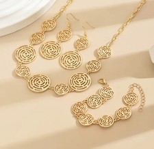 3Pc Pierced gold cutout circle necklace, bracelet and earring set