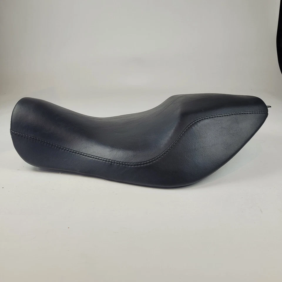 Assento solo Harley Sportster fabricante de equipamento original 2004-2022 XL 883 1200 Harley-Davidson genuíno - Imagem 3 de 4