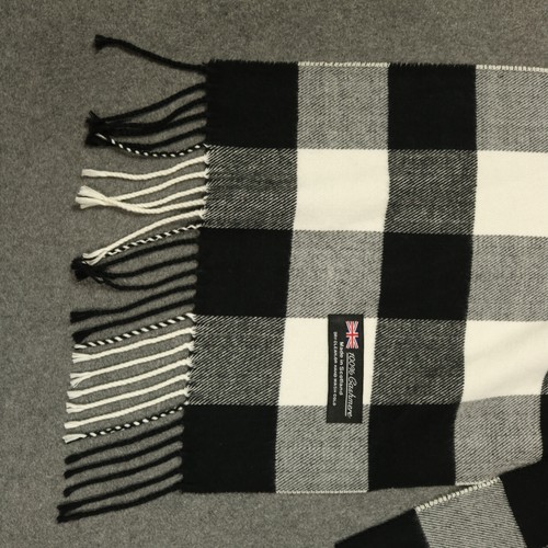 100 % Kaschmir hergestellt in Schottland Fransen kariert Rechteck Schal schwarz & weiß 73"x12" - Bild 3 von 10