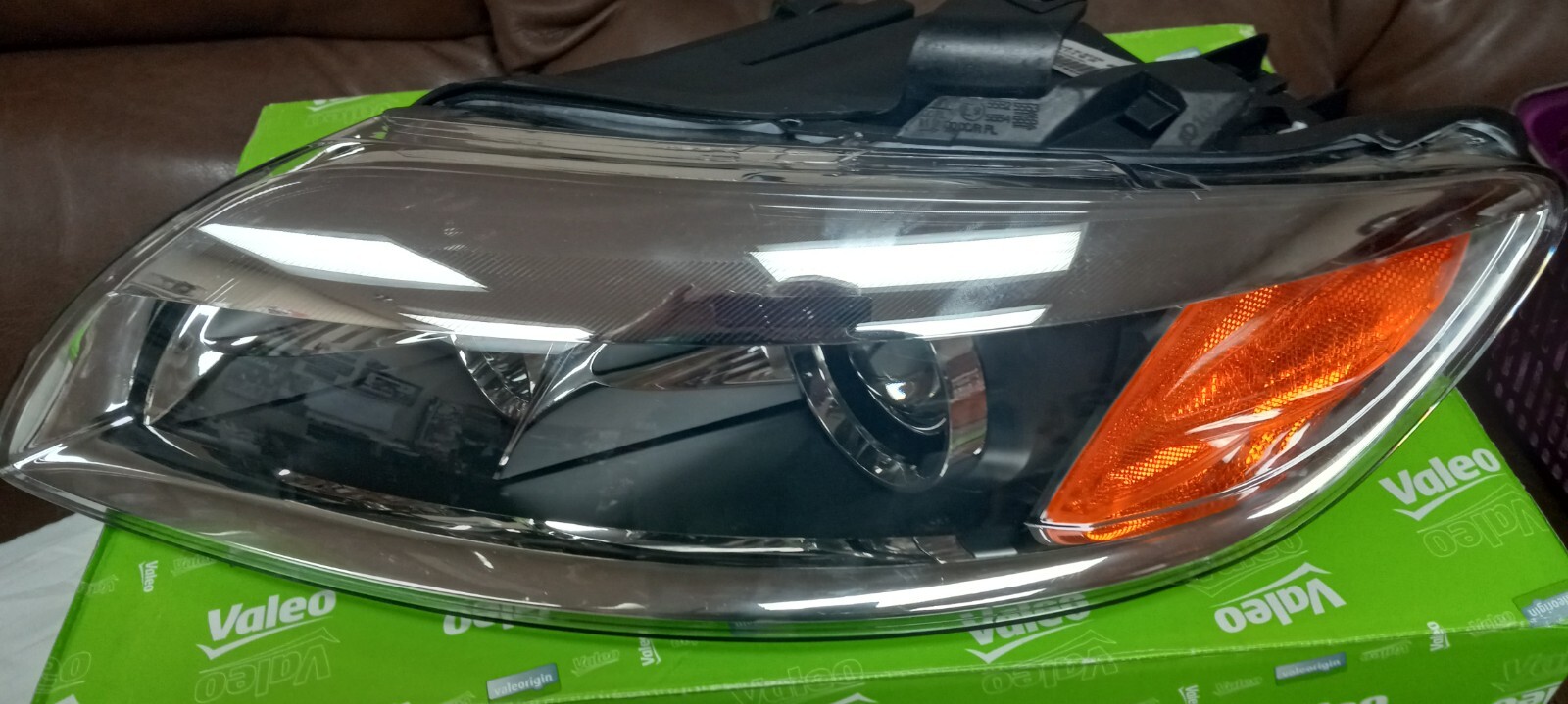 Front Bi-Xenon Headlight Lamp LH for 07-09 Audi Q7 V6 V8 VALEO 
