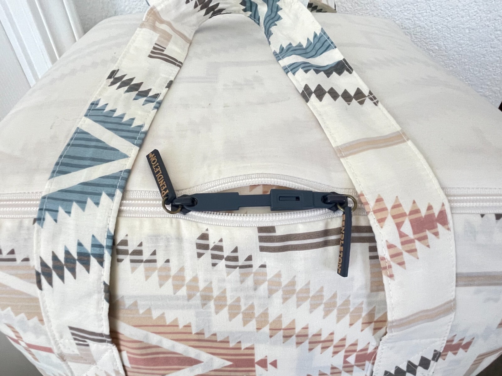 Pendleton Queen 5 Piece Comforter Set Desert Mesa Beige New Sealed