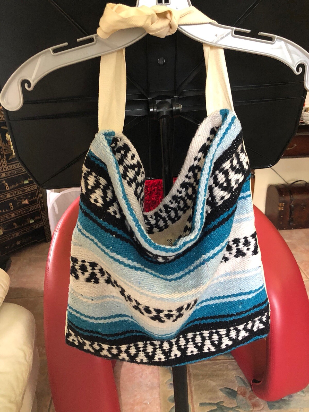 Stylish and Functional Shoulder Bag for Everyday Use-image