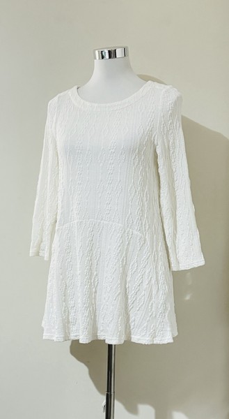 Blue Illusion XS 8 White Tunic Top Stretch Stripe Floral Detail 3/4 Sleeve