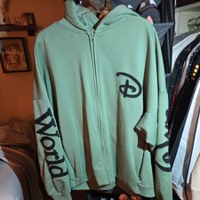 Disney World Hoodie Zipup sz. XL Army Green Hooded sweater w/pockets. NICE LOOK