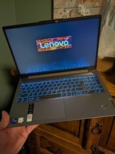 Lenovo IdeaPad Slim 3 15IRU8 Laptop 15.6 Core I7 1 TB SSD