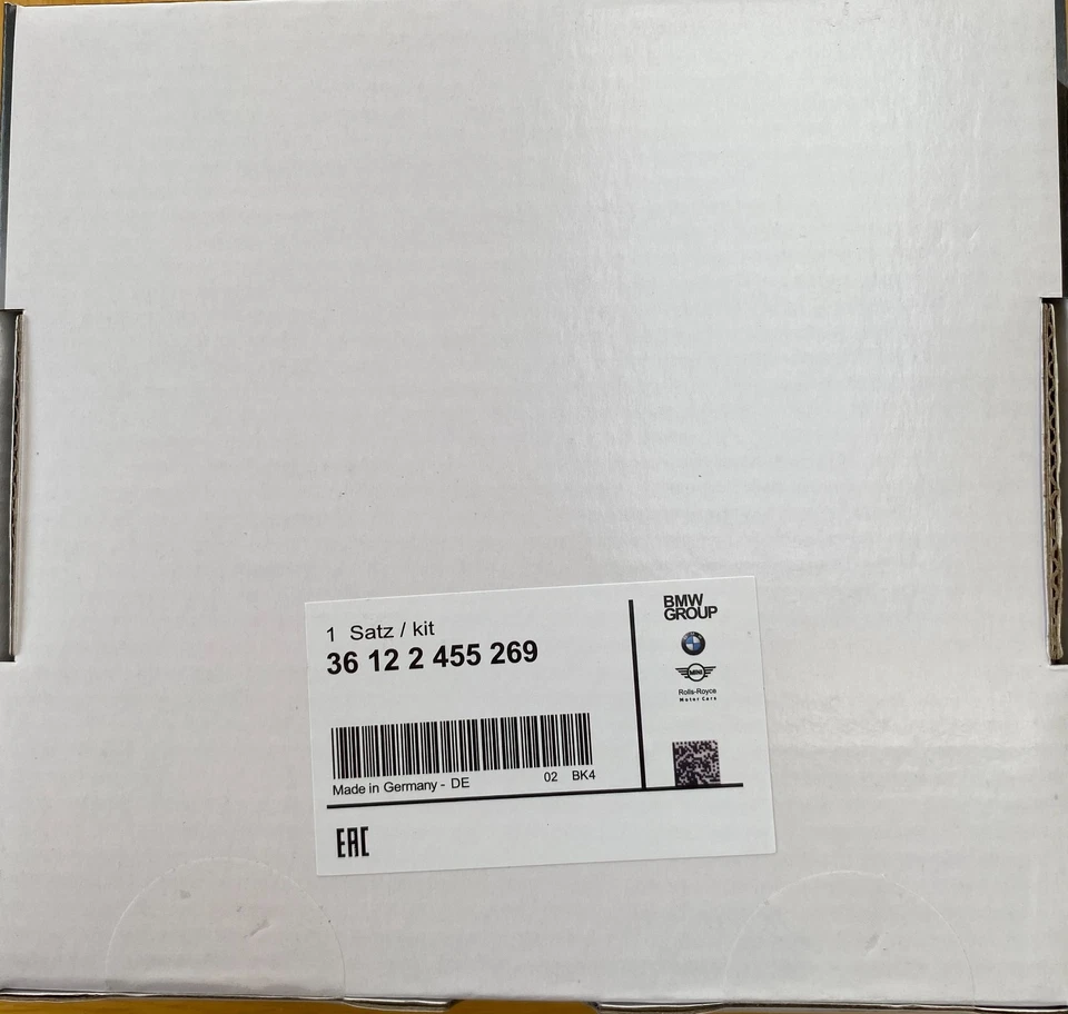 Genuine Floating BMW Series 3 F30 Level Alloy Wheel Centre Caps 68mm Set of 4 - Image 3 of 3