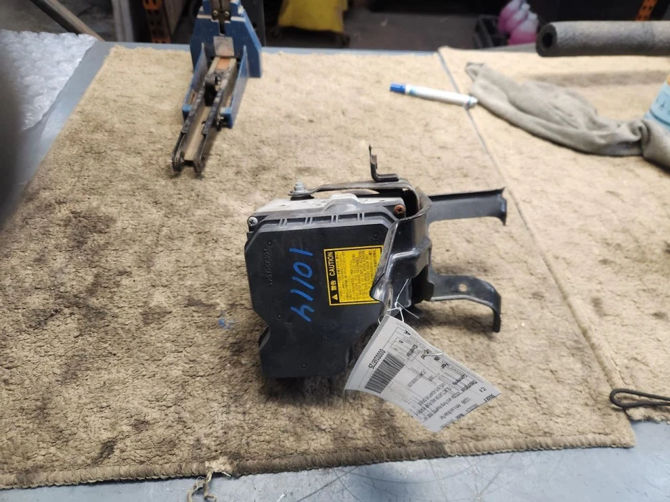 Conjunto de actuador y bomba de pieza de freno antibloqueo bomba ABS para 07-09 LEXUS RX350  Foto 4 de 4