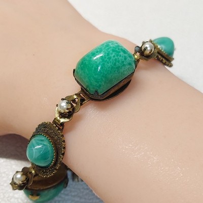 VTG Czech Brass Bracelet 7.5in w/ High Dome green Peking Glass & Faux Pearls