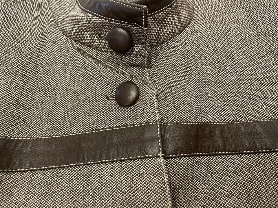 Doncaster Brown Wool & Leather Jacket Blazer | Size 16 - Image 4 of 4