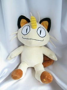 peluche meowth