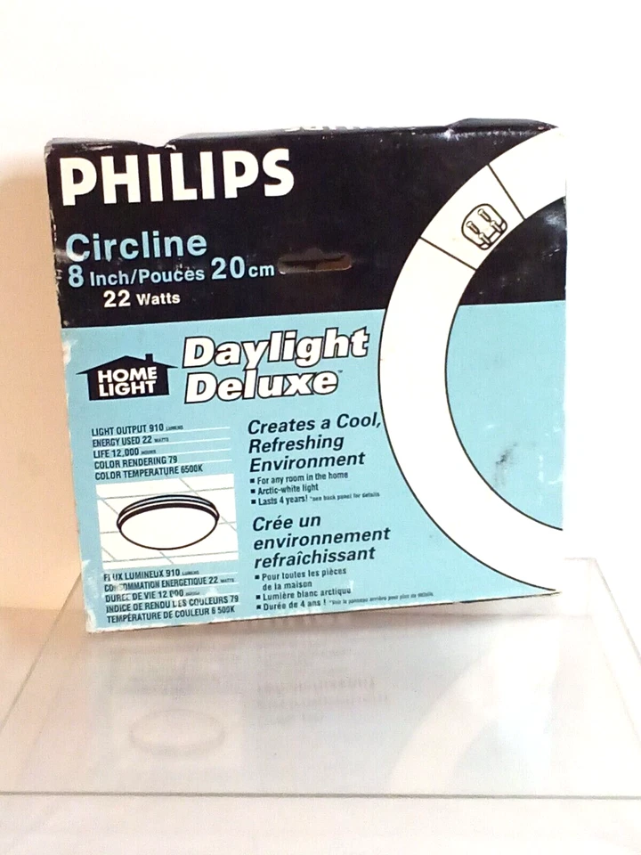 Philips 22 W T9 1.13 in. D X 8 in. L Circline Fluorescent Bulb Daylight Circular - Image 3 of 3