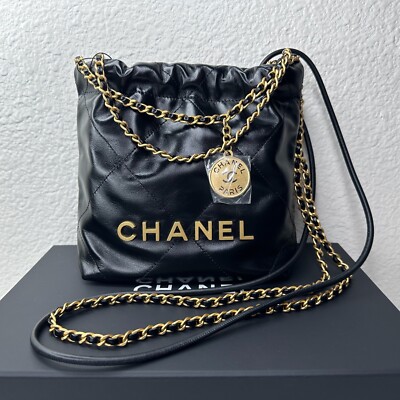 NWT 23S Chanel 22 mini Handbag Shiny Calfskin Black with Gold HW
