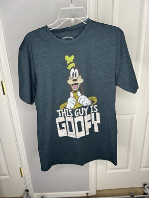 Disney This Guy is Goofy Short Sleeve T-Shirt (Men s Size Medium)