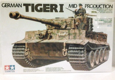 Tamiya 35194 1/35 scale model kit 35194 Tiger I, Mid-production.