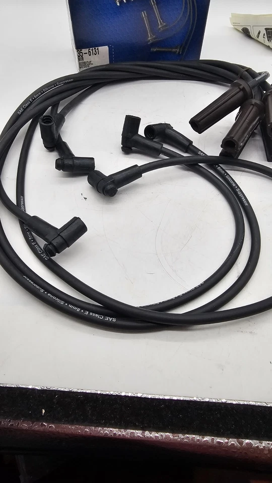 Spark Plug Wire Set Carquest 35-6131 Fits 1992-1993 Pontiac Grand AM - Image 3 of 4