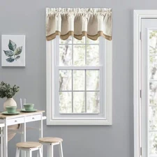 Plaza Stripe 15 in L. Polyester/Cotton Bradford Valance in Tan