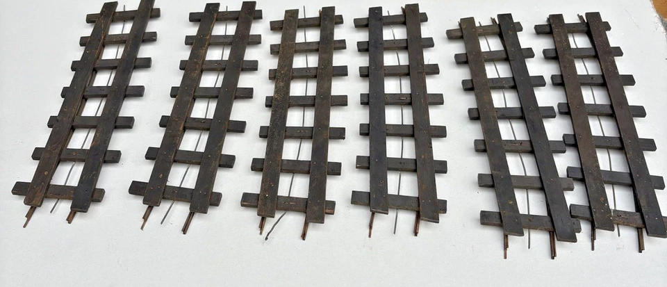 Job lot of BASSETT LOWKE  3 Rail curved Electric Track  - Image 2 of 4