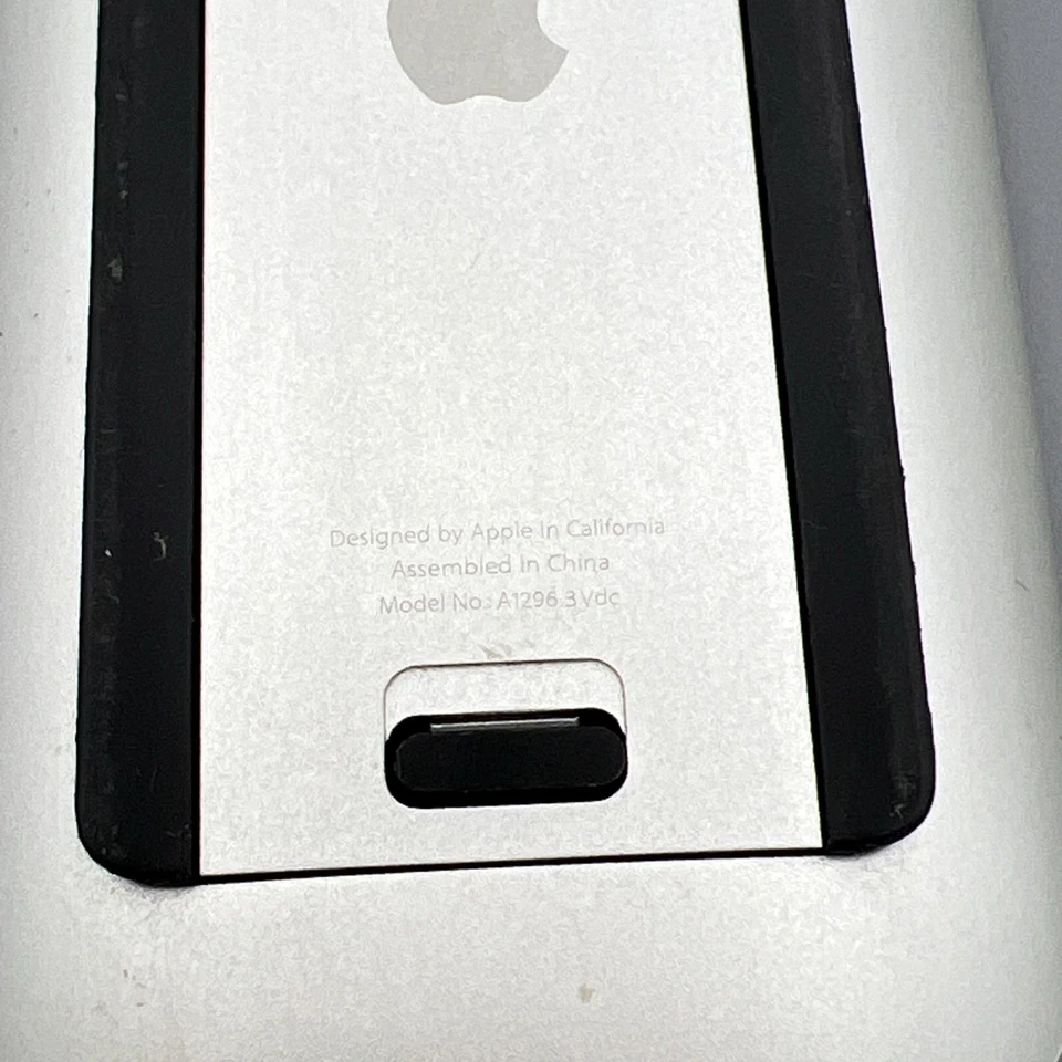 Apple Mouse Model #A1296 3vdc Wireless Tactile/Multi-Touch Mouse White TESTED - Image 4 of 4