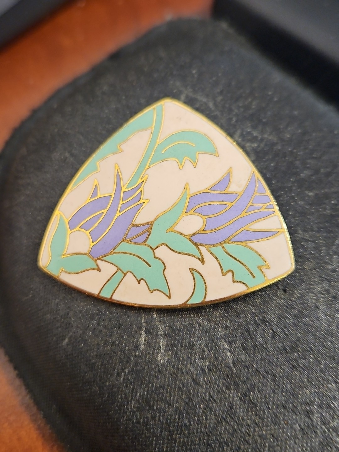Picture 1 of 2
