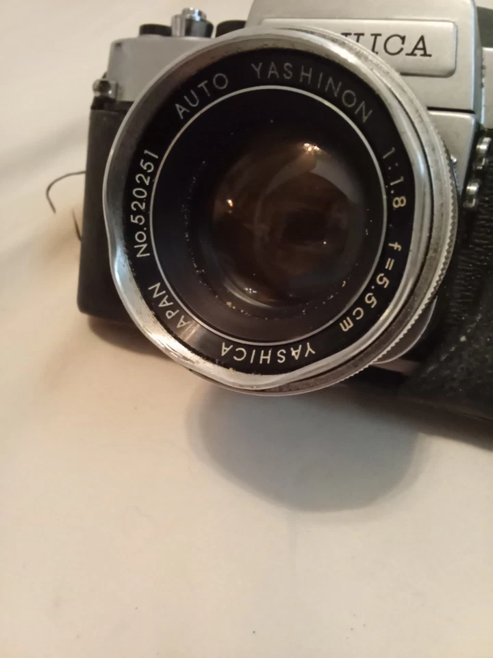Cámara vintage Yashica J-5 más lente Yashinon SIN PROBAR leer descripción.  Foto 2 de 4