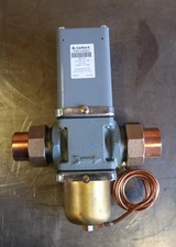 131852P2, V46AM-1C Liebert, 1-1/4" 2-WAY WATER REGULATING VALVE, New - E2737