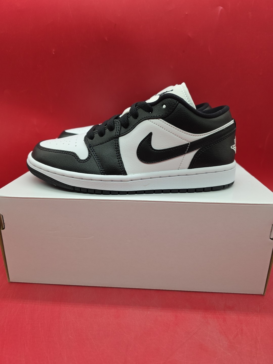 Wmns Size 6.5 Air Jordan 1 Low Black And White DC0774-101 thumbnail 3