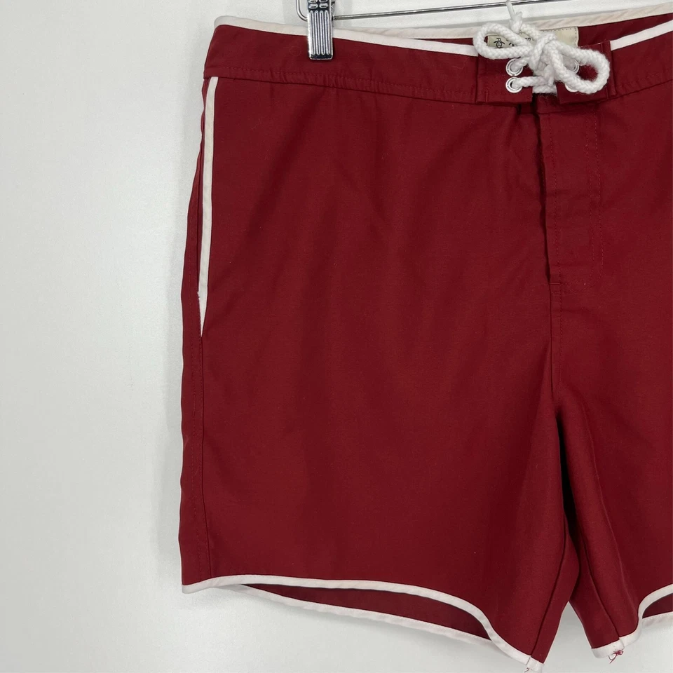 Bañador Penguin para hombre 36 rojo malla forrado cordón logotipo 6" entrepierna Foto 2 de 4