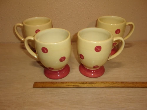 SET OF 4 GAIL PITTMAN POTTERY FOOTED COFFEE MUGS WITH POLKA DOTS
