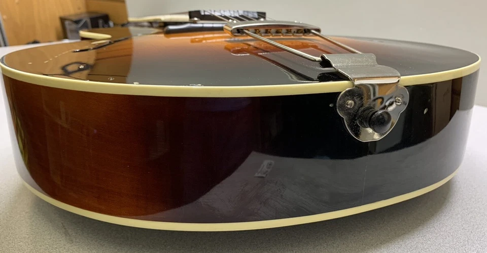 The Loar LH-600-VS 6 String Archto Acoustic Guitar Gloss Vintage Sunburst - Image 3 of 4