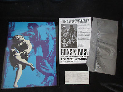 GUNS AND ROSES  1992来日パンフレット Guns N' Roses Use Your Illusion 1992 Tour Book w Japan Ticket