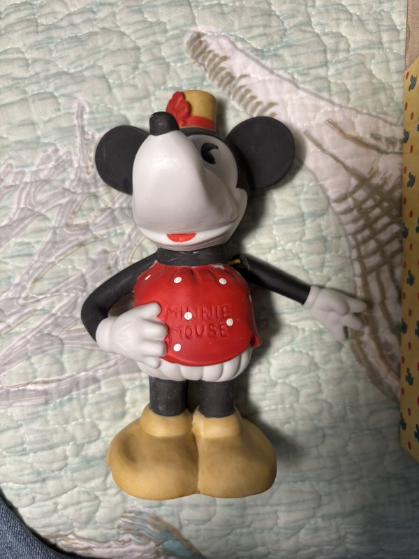 Disneyana Vintage Minnie Mouse Ceramic Figure Classic Bisque Reproduction 1930's
