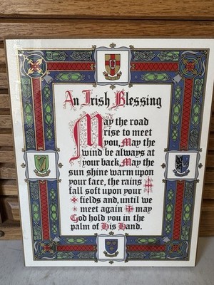 Wall Hanging Irish Blessing 9x7  Plaque Religious Celtic Knotwork Coat Of Arms