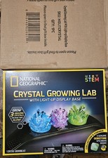 NATIONAL GEOGRAPHIC Crystal Growing Kit -3 Vibrant Crystals  Light-Up Stand NEW