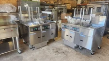 PITCO SSH55-2FD BATTERY OF 2 FRYERS WITH FILTER SYSTEM, B&B station with WARMER