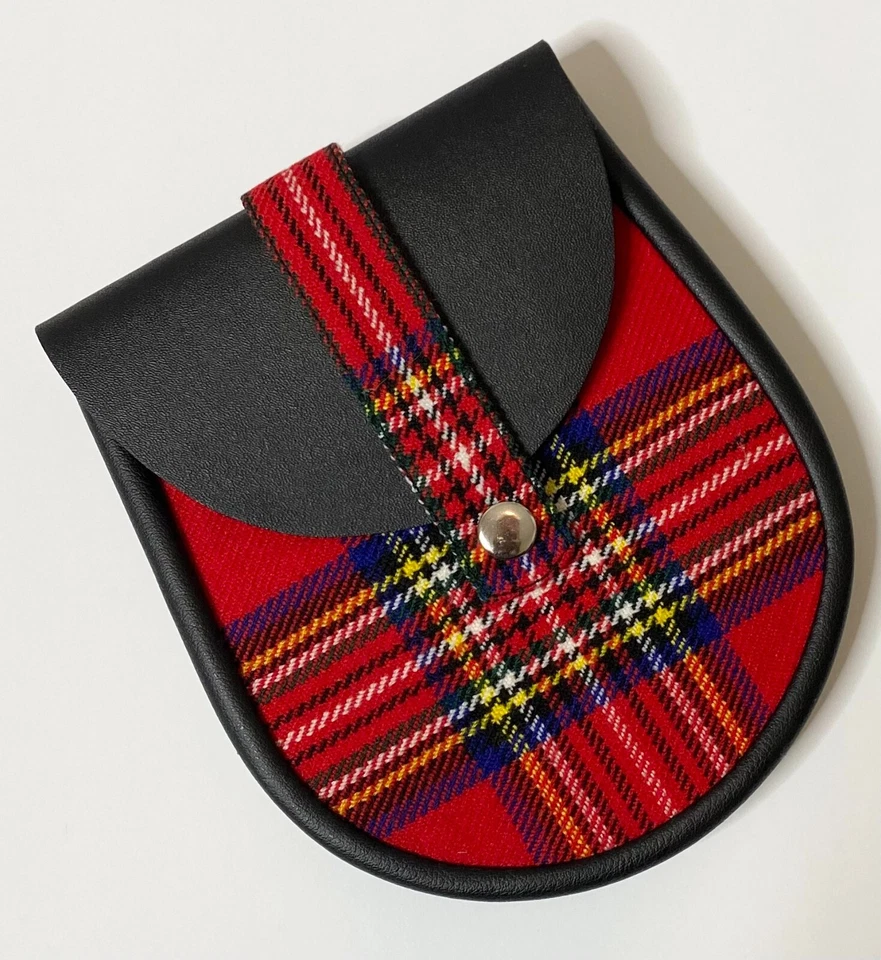 Red Plaid Sporran, with Black Leather Sporran, comes with Belt and Chain - Image 4 of 4