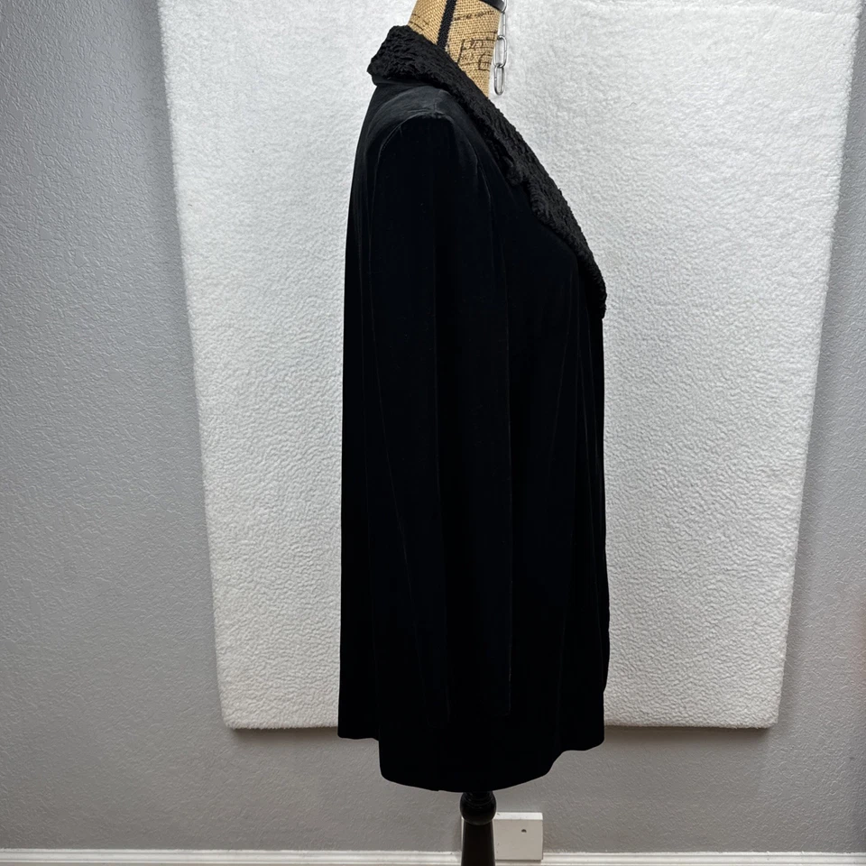 Chaqueta abierta de terciopelo negro de colección para mujer imitación cuello de cordero persa XL fiesta navideña Foto 4 de 4