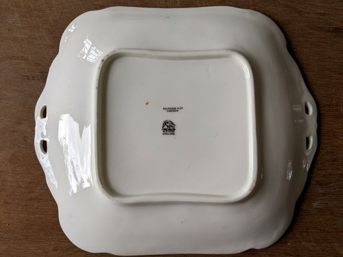 WH Goss "City of London" crest eared Cake / Sandwich Plate from Selfridges - Picture 4 of 8