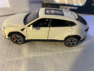 EIDOLON Lamborghini URUS 2017 ホワイト 1/43 529491d1-beb3-433d-87c1-