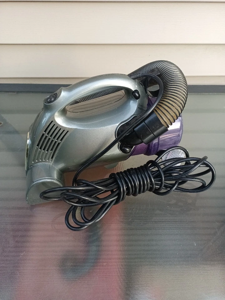 Fantom MODEL FM430K Bagless Cyclonic Handheld Vacuum Cleaner - Image 2 of 4