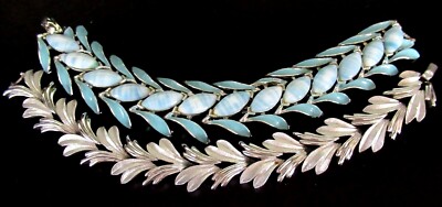 ART & TRIFARI Signed Vintage Leaf Bracelets