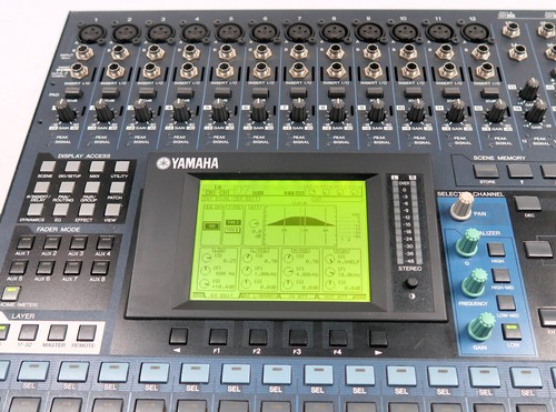 Table de mixage numérique Yamaha 01V96 version 2 live studio mixer + étui + garantie - Photo 2/12