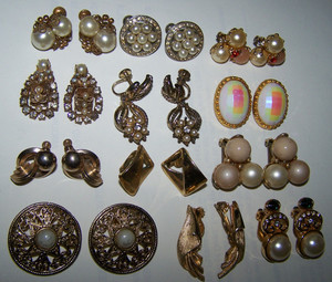 Lot of 12 Pairs~Vintage Imitation Pearl~Rhinestone Clip on~Screw back Earrings