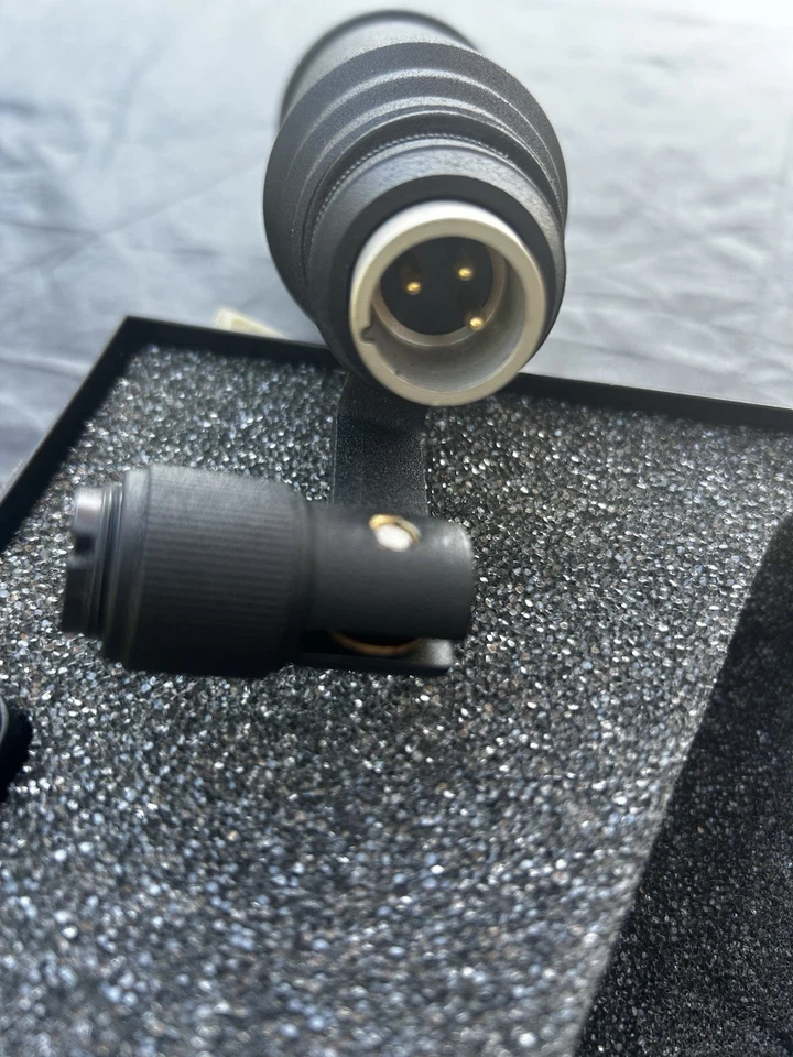 Micrófono condensador cardioide Oktava MK-319, diafragma grande Foto 4 de 4