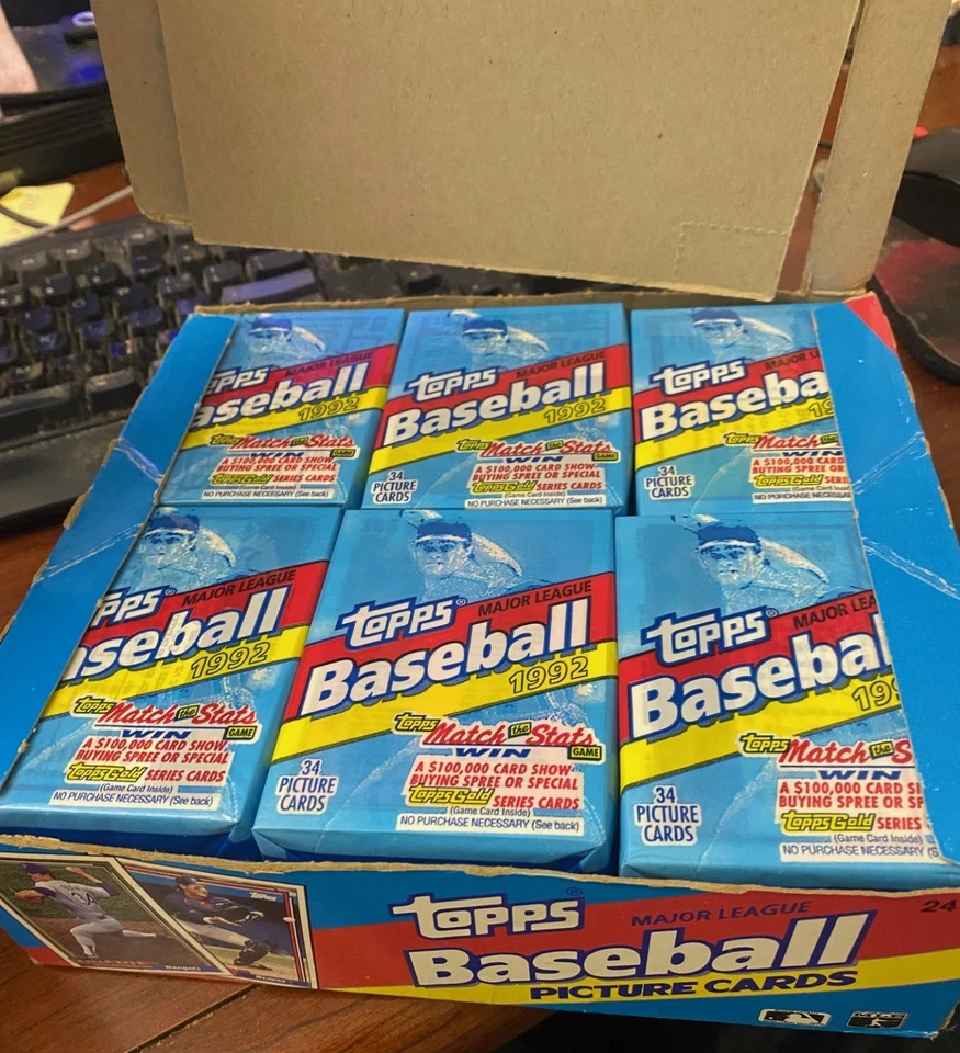 Caja de cera para violonchelo de béisbol Topps 1992 24 paquetes tarjeta dorada sellada Manny Ramírez radiocontrol Foto 2 de 2