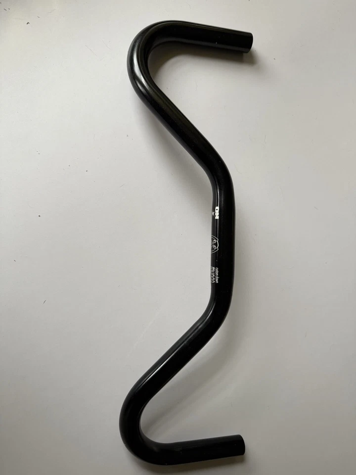 Manillar On One Mungo.  Diámetro de abrazadera de 26,0 mm Foto 2 de 4